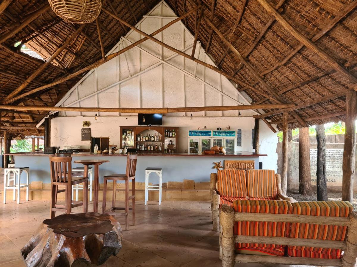 Honey Badger Hotel 3*
